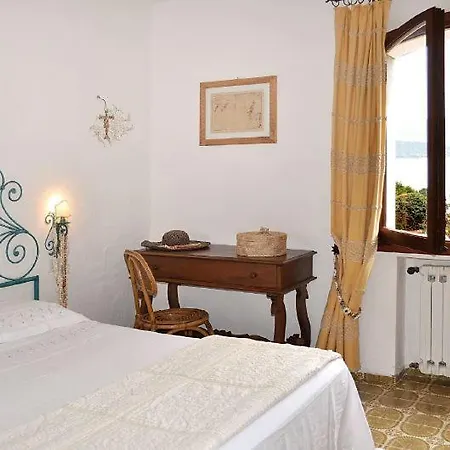 Sleeps 10 Air Con Wifi * Arzachena